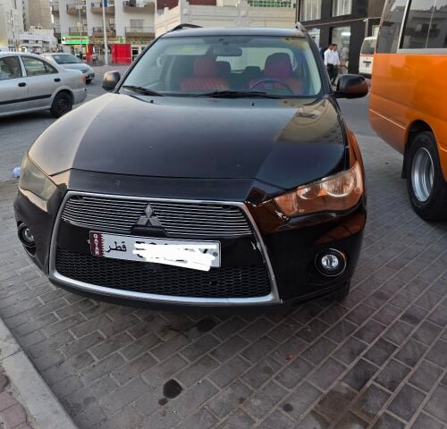 Mitsubishi Outlander 2011 — MzadQatar