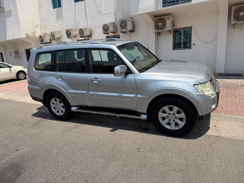 Mitsubishi Pajero 2009 — MzadQatar