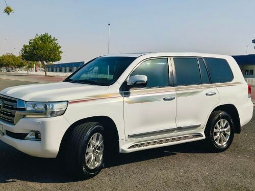 Toyota Land Cruiser 2016 — MzadQatar