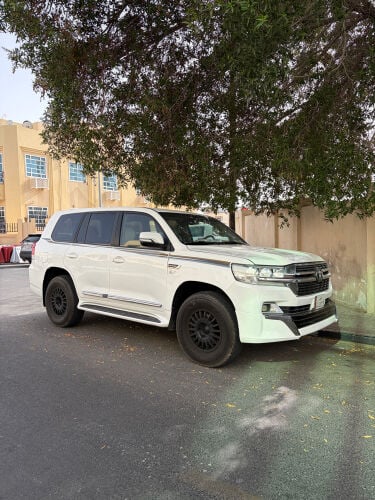 Toyota Land Cruiser GX 2011 — MzadQatar