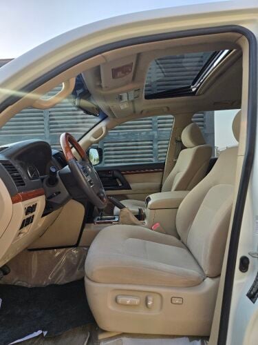 Toyota Land Cruiser 2013 — MzadQatar